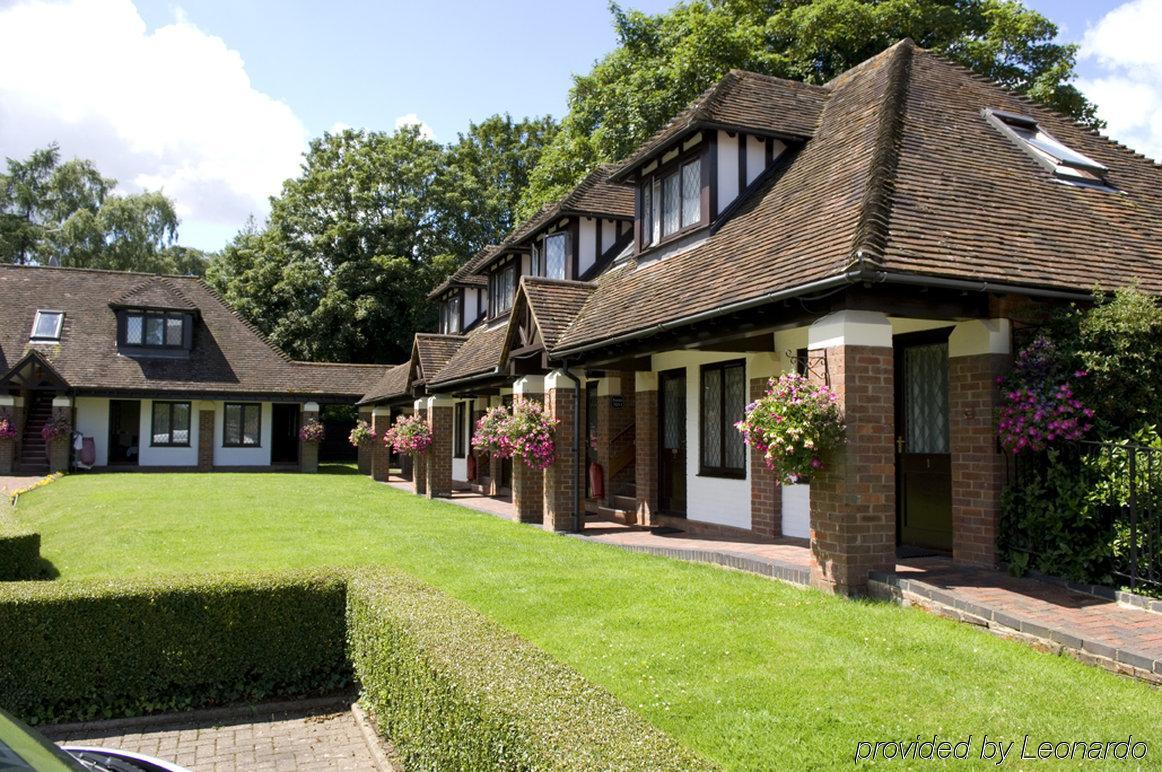Boxmoor Lodge Hotel Hemel Hempstead Bagian luar foto